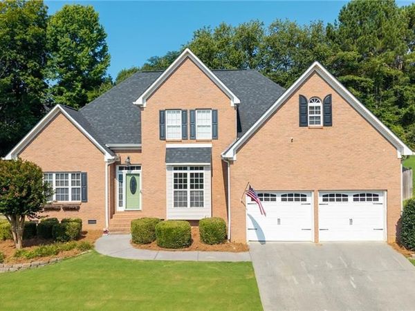 114 Towne Lake Drive NE, Calhoun, GA 30701