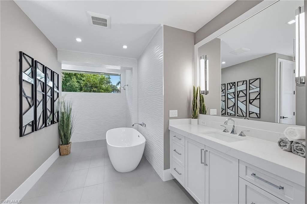 692 Banyan Blvd, Naples, FL 34102 Photo