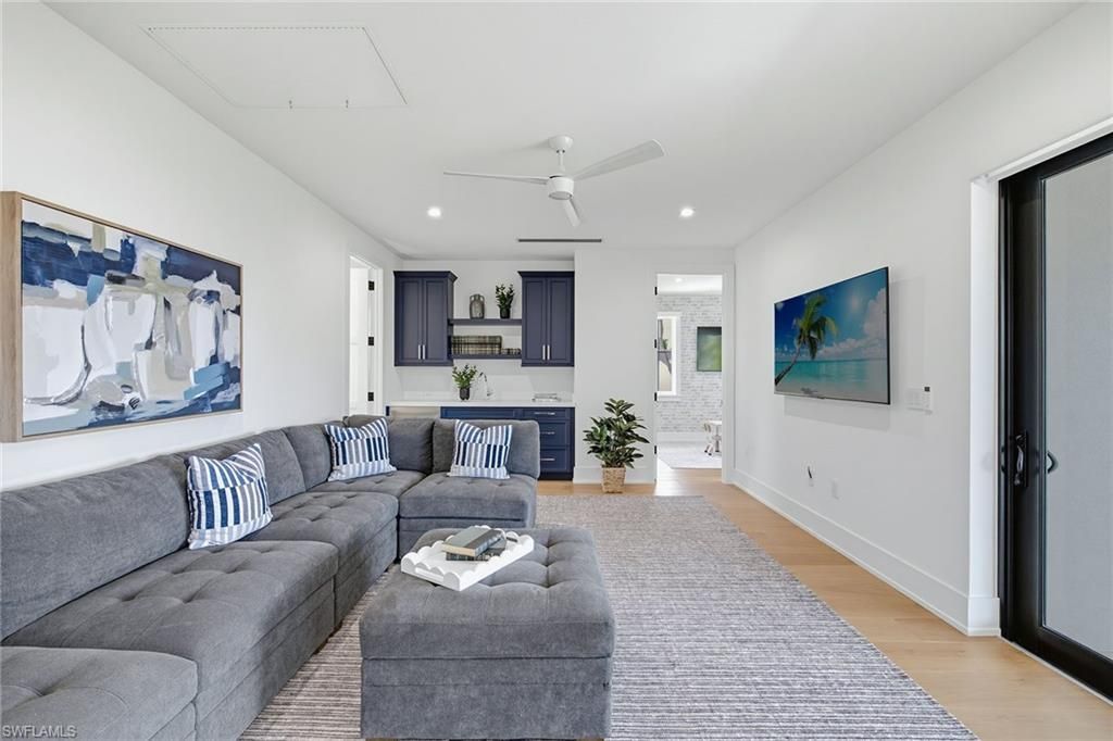 692 Banyan Blvd, Naples, FL 34102 Photo