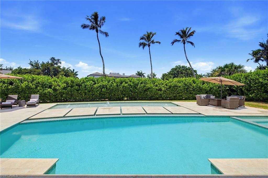 692 Banyan Blvd, Naples, FL 34102 Photo