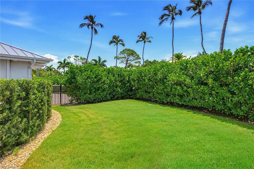 692 Banyan Blvd, Naples, FL 34102 Photo