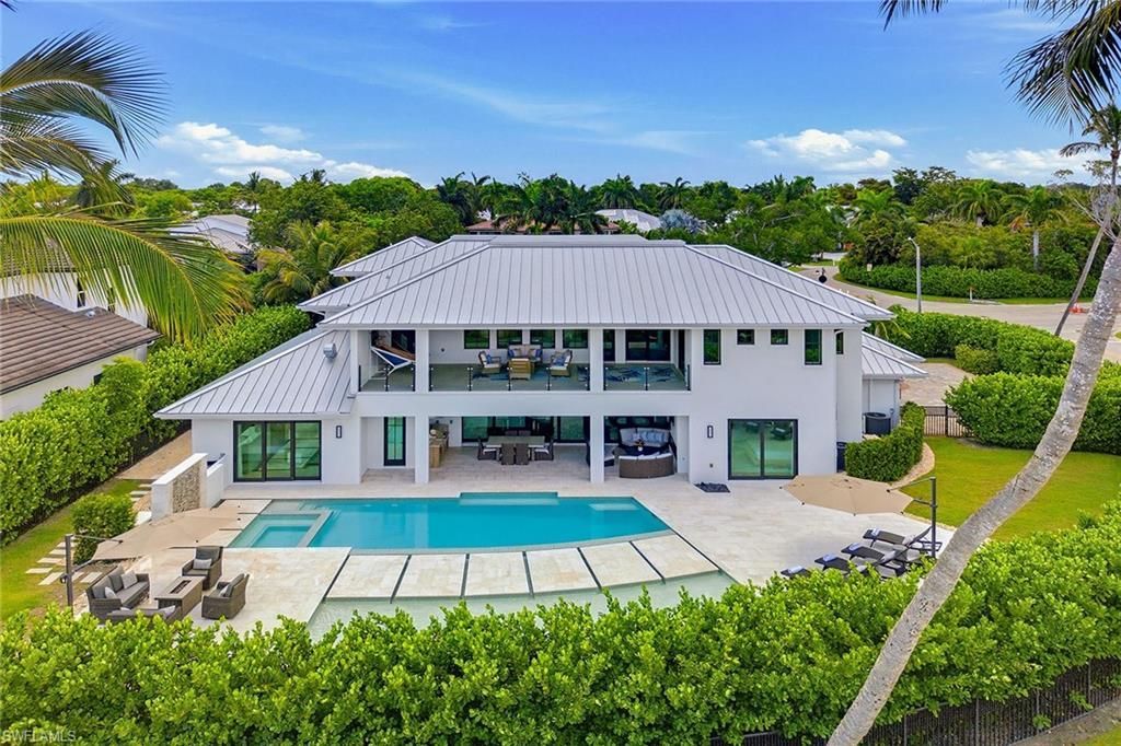 692 Banyan Blvd, Naples, FL 34102 Photo
