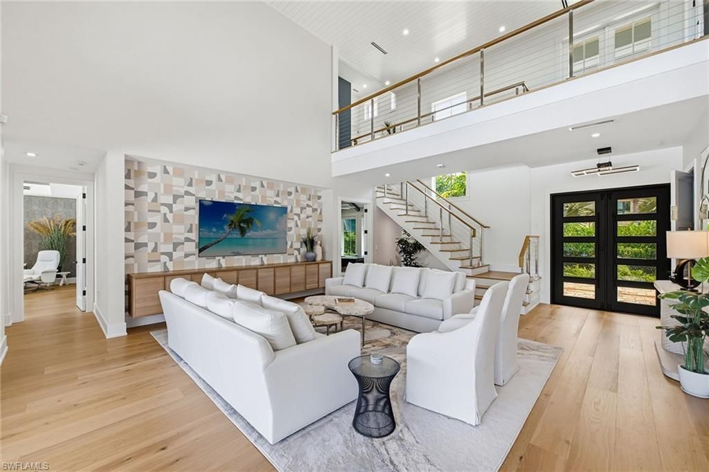 692 Banyan Blvd, Naples, FL 34102 Photo