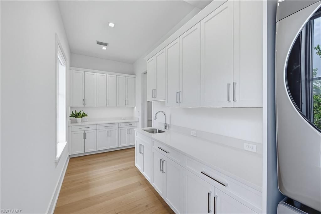 692 Banyan Blvd, Naples, FL 34102 Photo
