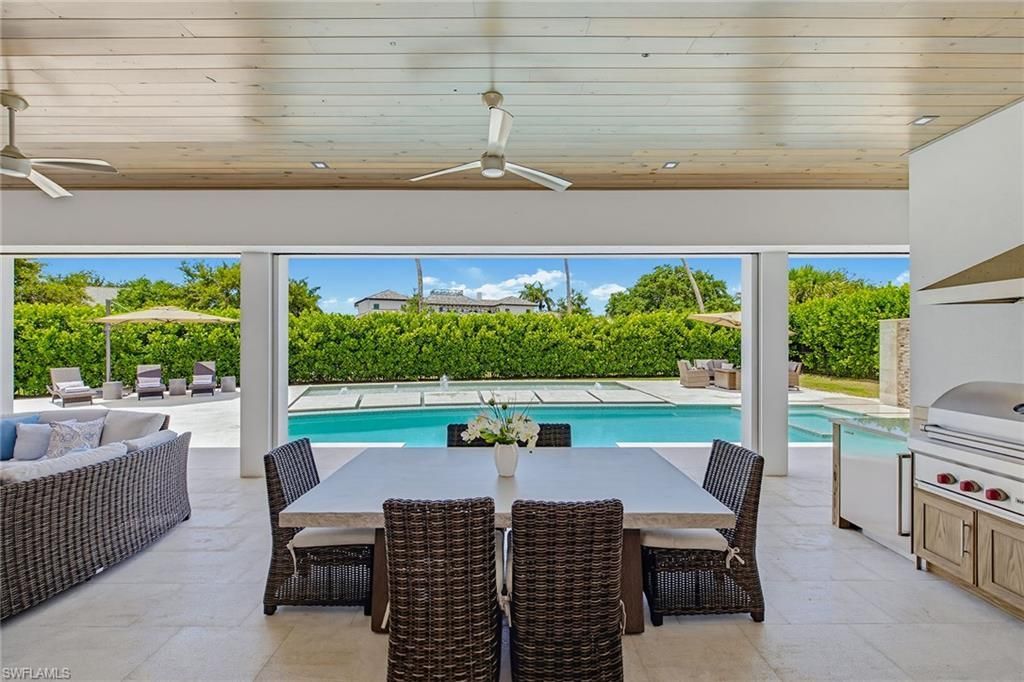 692 Banyan Blvd, Naples, FL 34102 Photo