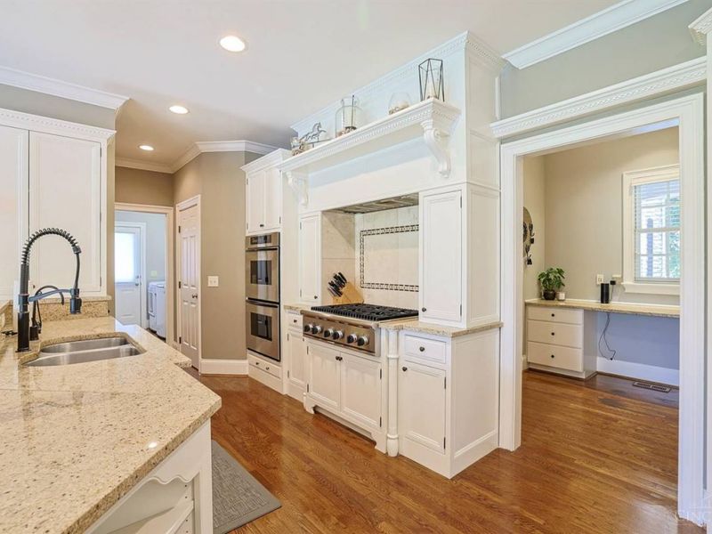 7940 Shawnee Run Road, Indian Hill, OH 45243 Photo 21