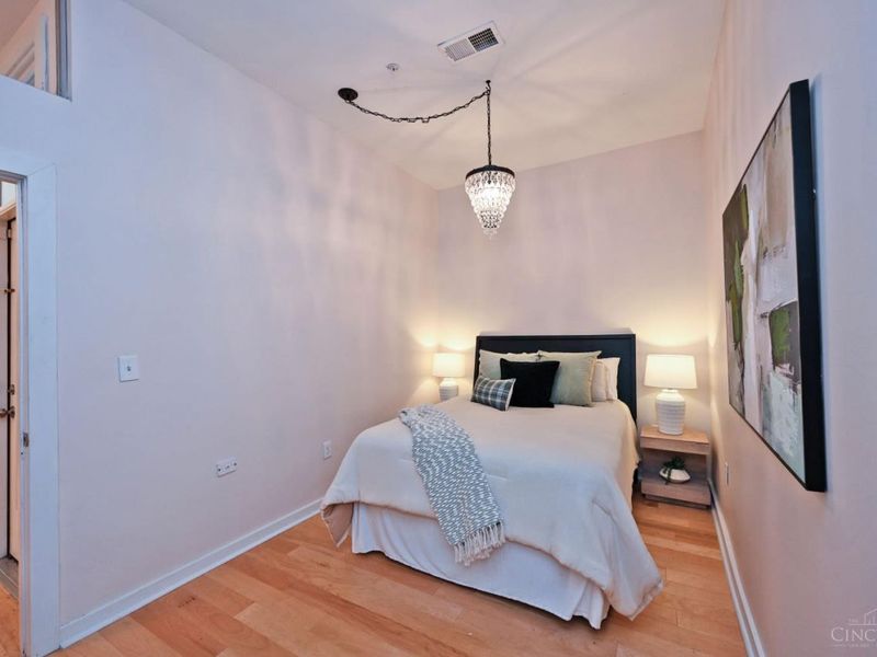1150 Vine Street, Unit 12, Cincinnati, OH 45202 Photo 13