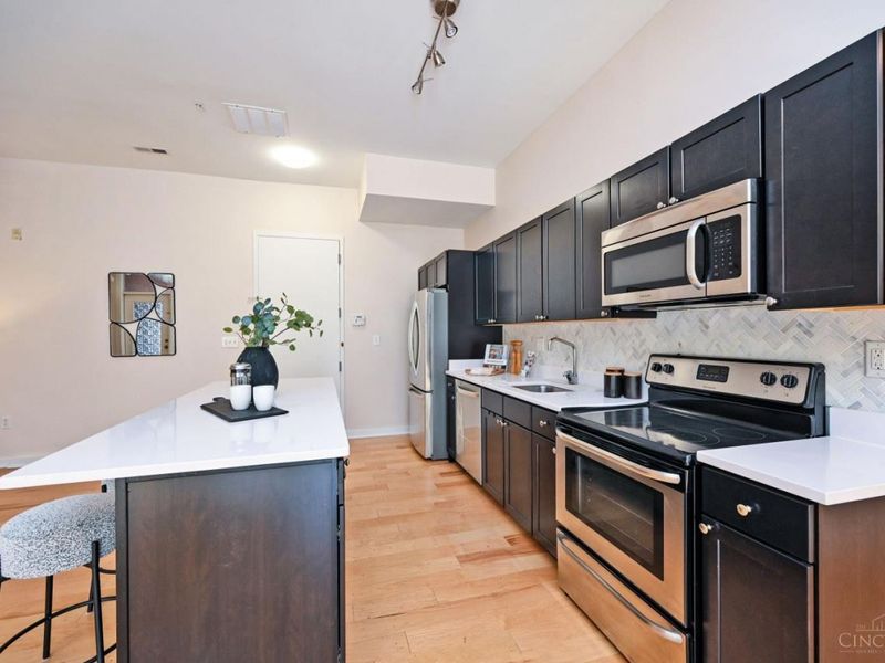 1150 Vine Street, Unit 12, Cincinnati, OH 45202 Photo 6