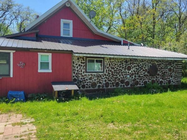 4660 E Beyer Road, Fountain, MI 49410