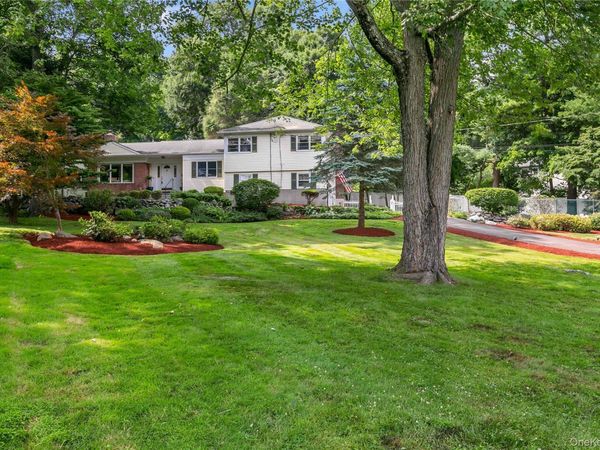 120 Cedar Drive E, Briarcliff Manor, NY 10510