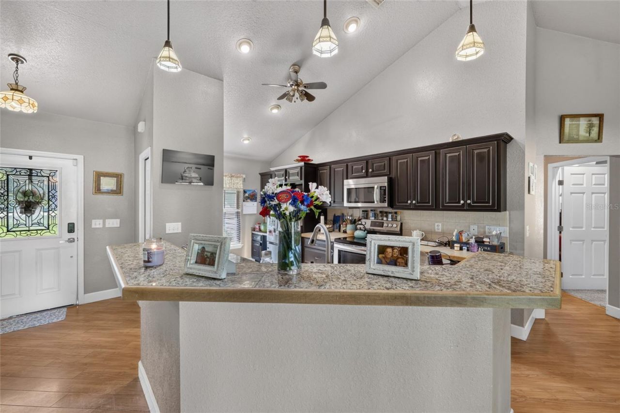 13930 NE 41st Terrace , Anthony, FL 32617 Photo