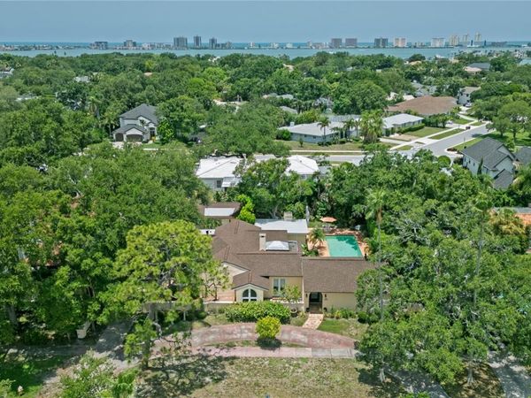 1330 INDIAN ROCKS ROAD, BELLEAIR, FL 33756