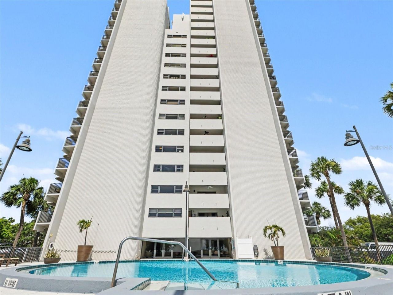 4141 Bayshore Boulevard, Unit 202, Tampa, FL 33611 Main Photo