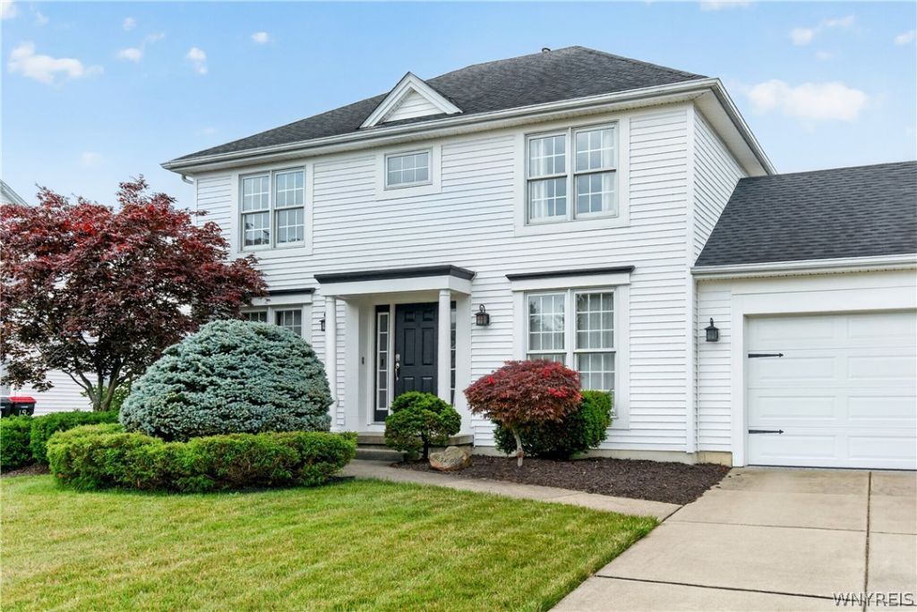 51 Old Post Road, Lancaster, NY 14086 Main Photo