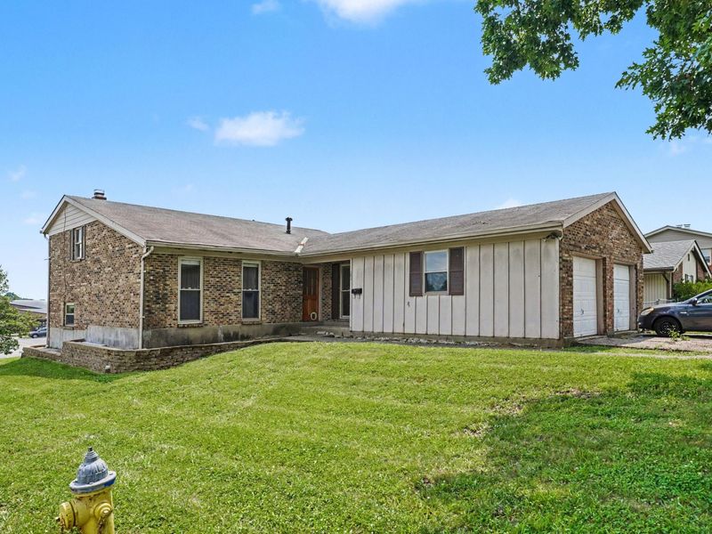 201 Merravay Drive, Florence, KY 41042 Photo 3