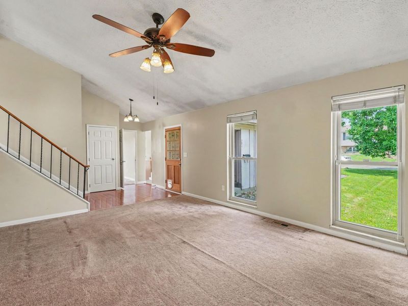 201 Merravay Drive, Florence, KY 41042 Photo 5