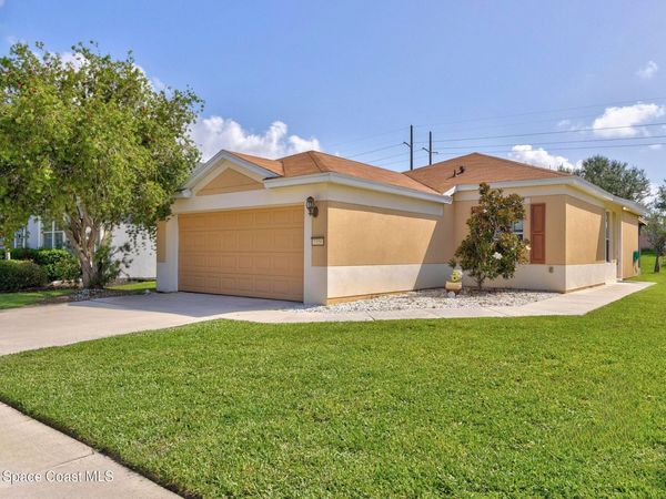 1556 Dittmer Circle SE , Palm Bay, FL 32909