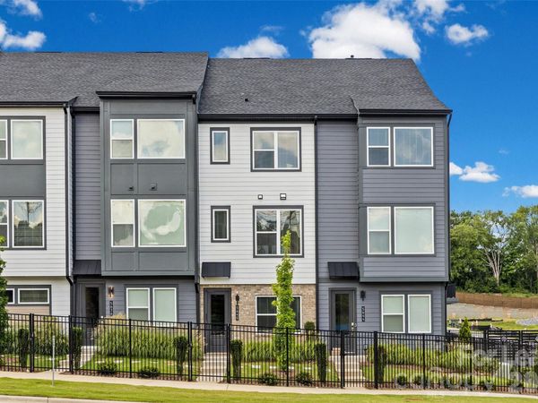 5640 Kingspan Drive, Charlotte, NC 28217