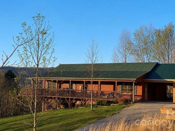 3430 Tranquil Hills Drive, Lenoir, NC 28645