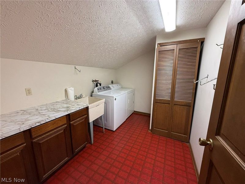 6400 Juniper Drive, Amherst, OH 44001 Photo 21