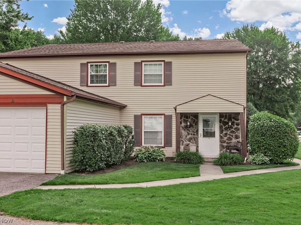 3441 Beaver Trail , Unit #D, Aurora, OH 44202