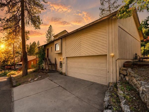 8027 E Elde Dr, Spokane Valley, WA 99212