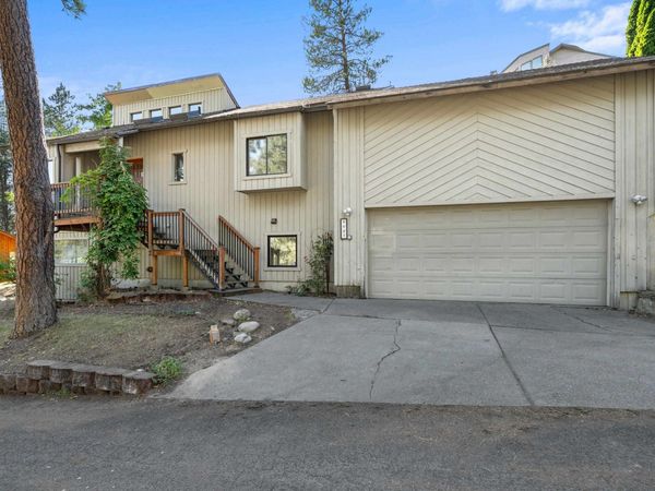 8027 E Elde Dr, Spokane Valley, WA 99212
