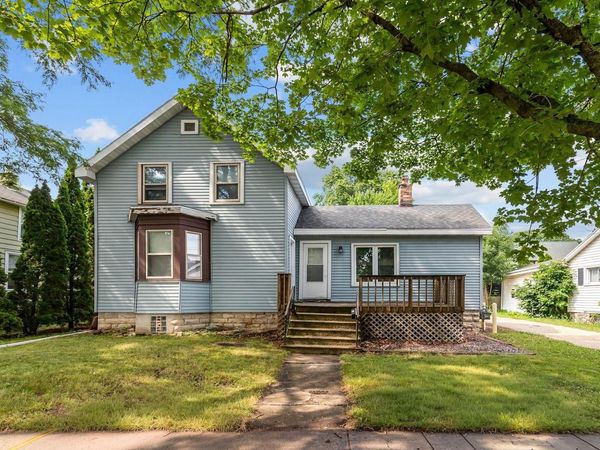 393 W DIVISION STREET, Fond Du Lac, WI 54935