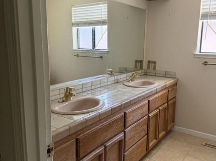 2285 Hedgewood Drive, Reno, NV 89509 Photo