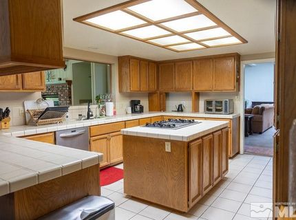 2285 Hedgewood Drive, Reno, NV 89509 Photo