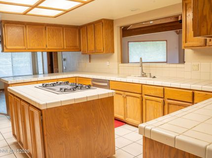 2285 Hedgewood Drive, Reno, NV 89509 Photo