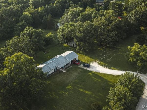 22643 Abrolat Road , Wright City, MO 63390