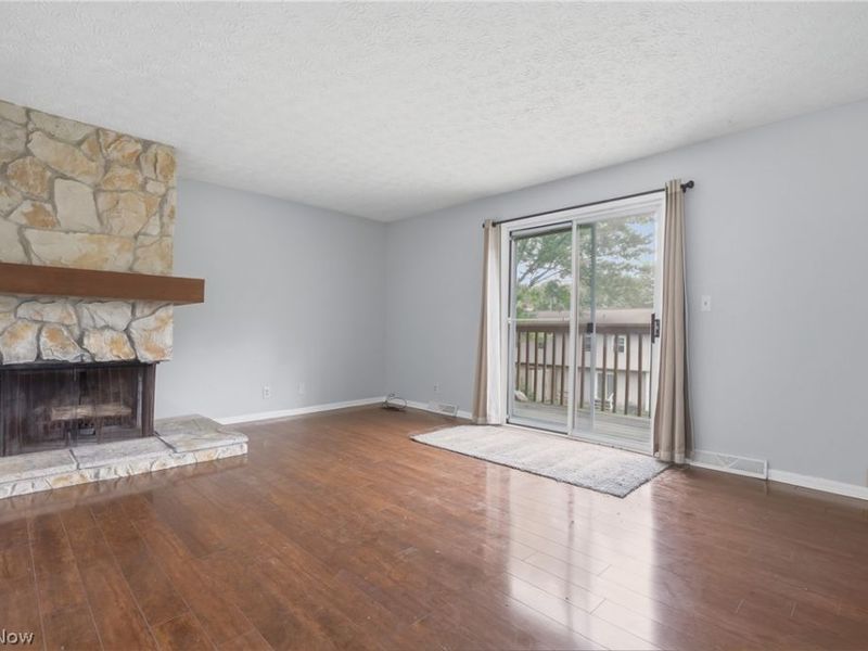 1326 Aarons Way, Unit 27, Kent, OH 44240 Photo 2