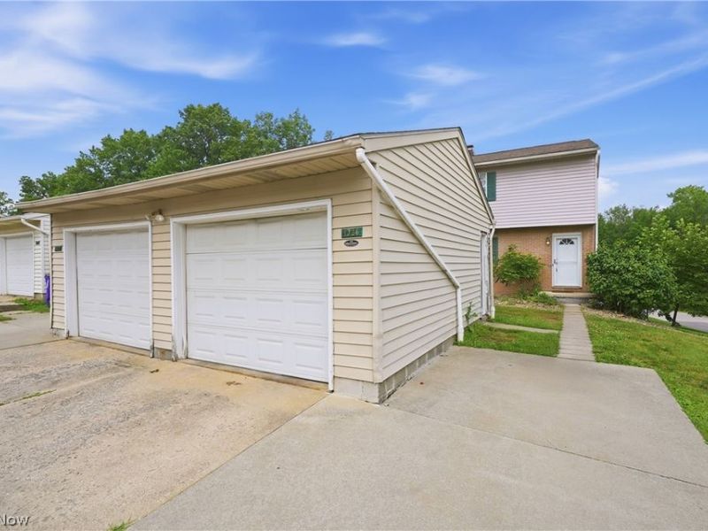 1326 Aarons Way, Unit 27, Kent, OH 44240 Photo 36