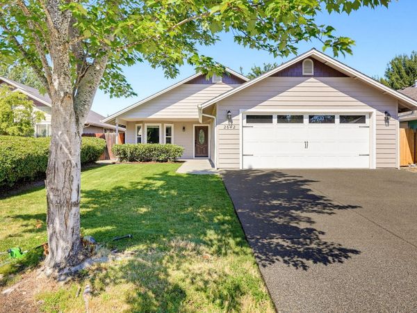 2642 Esther Lane, Grants Pass, OR 97527