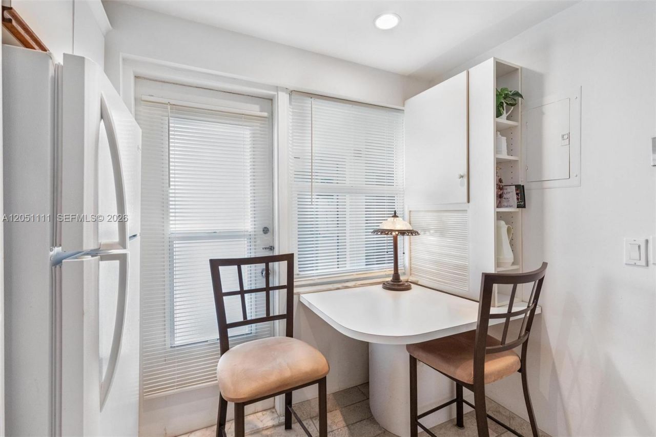 3199 S Ocean Dr , Unit 305, Hallandale Beach, FL 33009 Photo