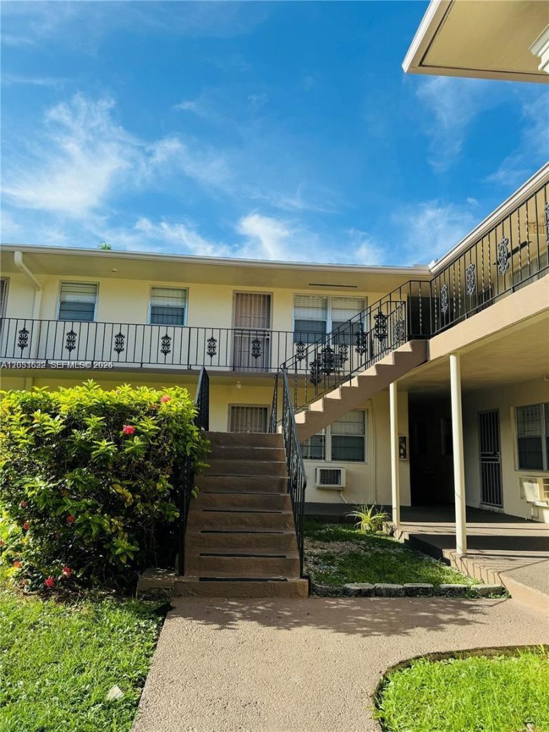 1755 NE 116th Rd , Unit 17, North Miami, FL 33181 Photo