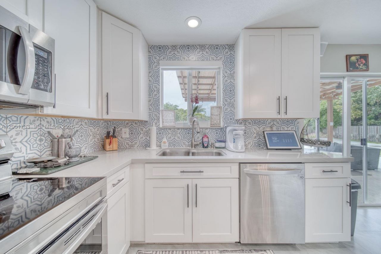 8611 SW 207th Ter, Cutler Bay, FL 33189 Photo