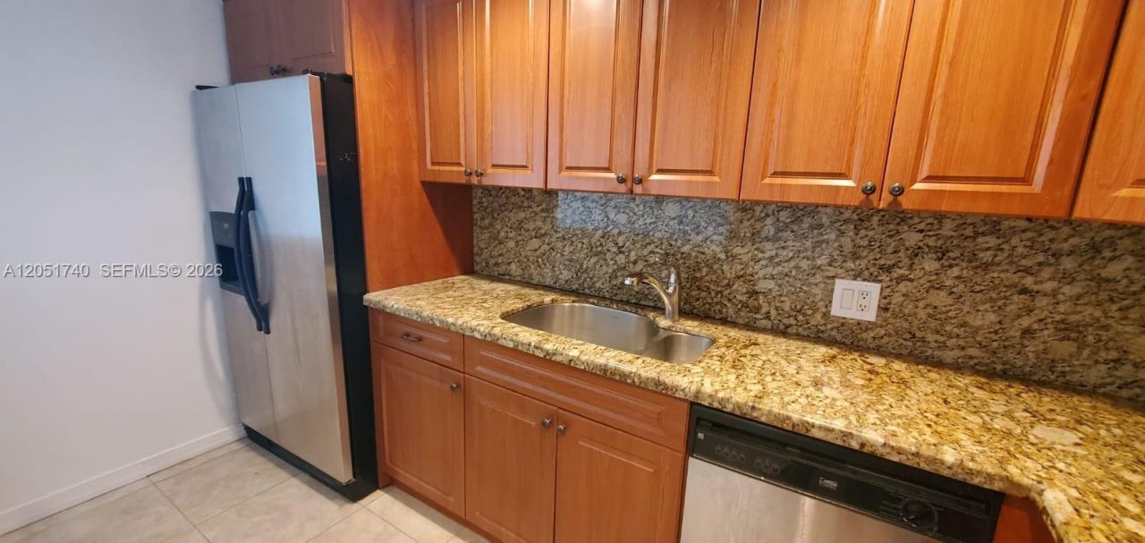 150 SE 25th Rd , Unit 2K, Miami, FL 33129 Photo