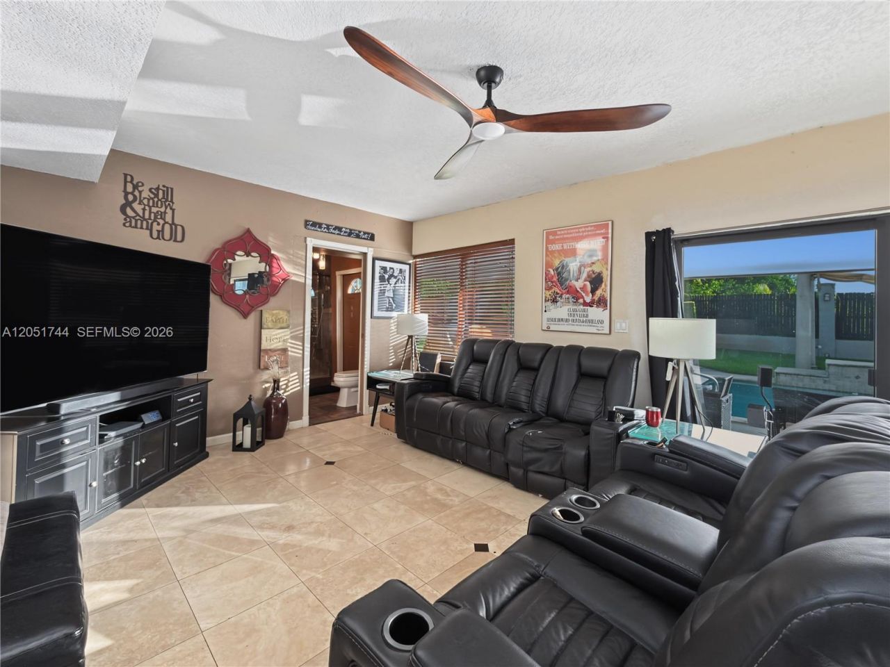 9720 E Calusa Club Dr , Miami, FL 33186 Photo