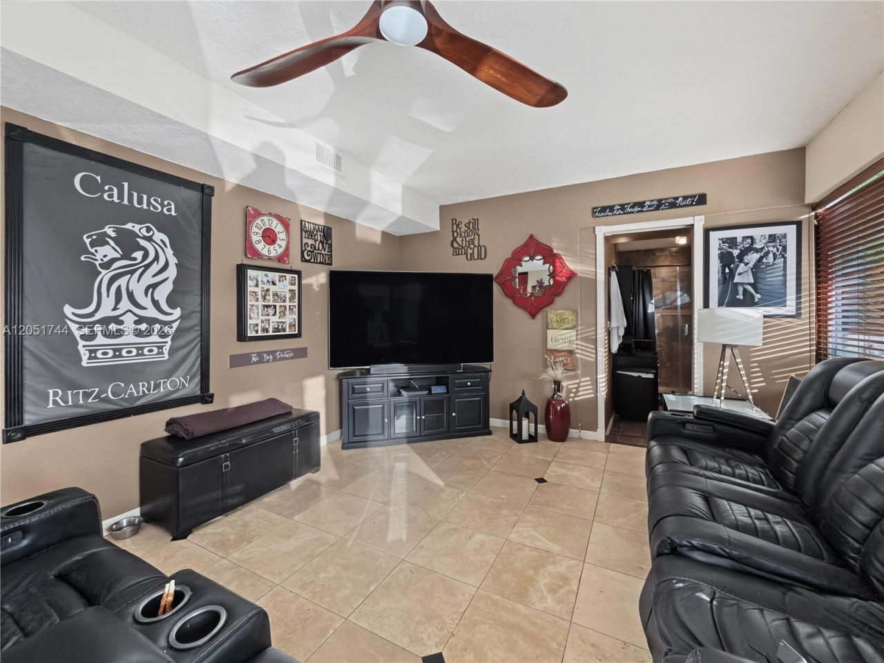 9720 E Calusa Club Dr , Miami, FL 33186 Photo