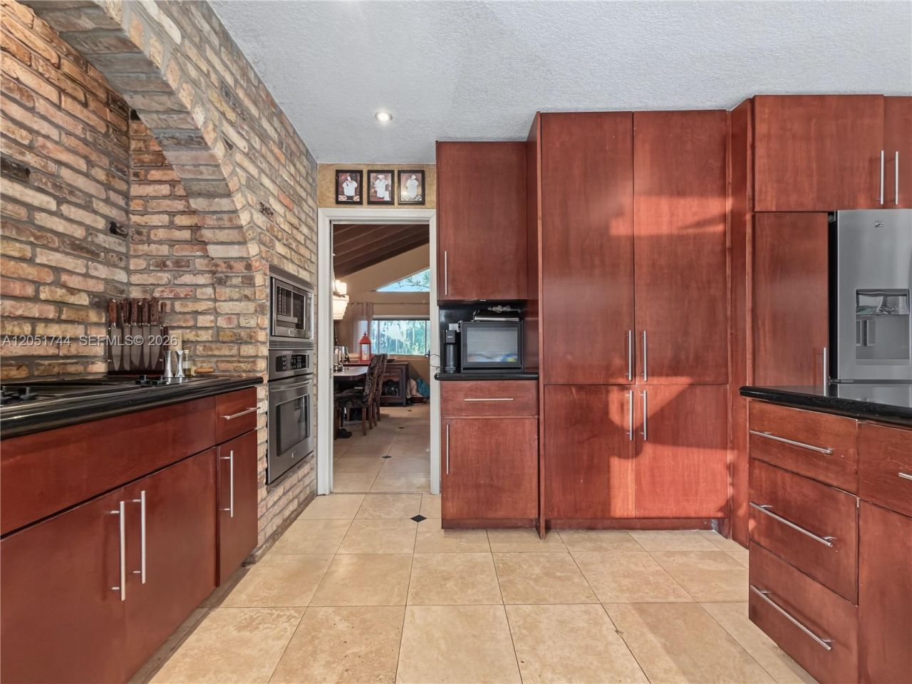9720 E Calusa Club Dr , Miami, FL 33186 Photo