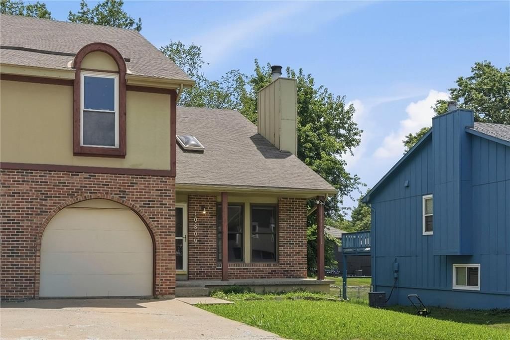 10809 Haskins Street, Lenexa, KS 66210 Main Photo