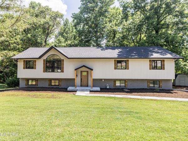 107 Garnet Lane, Oak Ridge, TN 37830