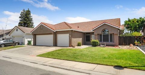 117 Sterling Oak Dr, Galt, CA 95632 Photo