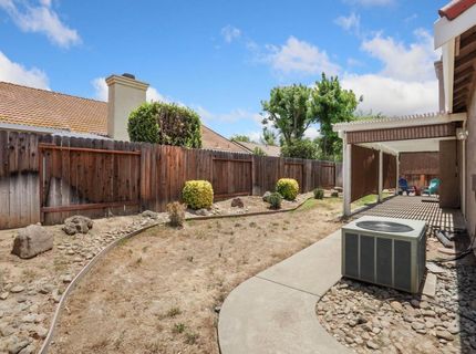 117 Sterling Oak Dr, Galt, CA 95632 Photo
