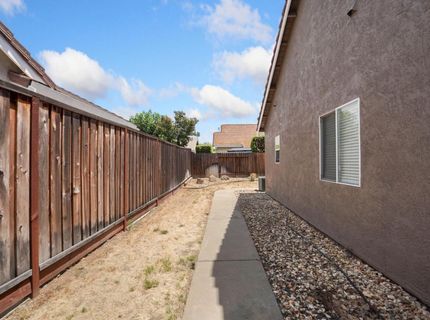 117 Sterling Oak Dr, Galt, CA 95632 Photo