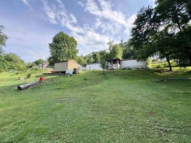 87 Lower Booth Road, Morgantown, WV 26501