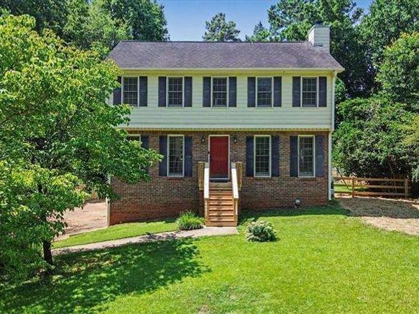 4111 Falcon Shores Court NW, Acworth, GA 30101