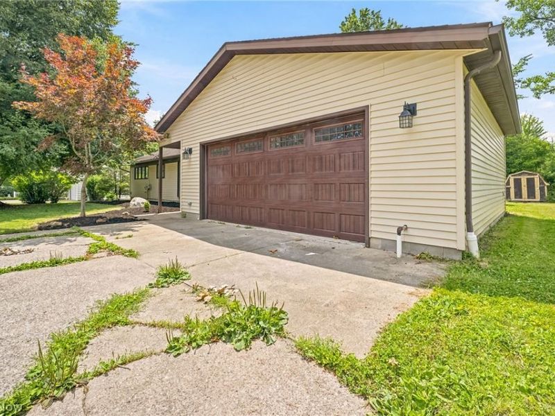 8160 Joyce Road, Broadview Heights, OH 44147 Photo 4